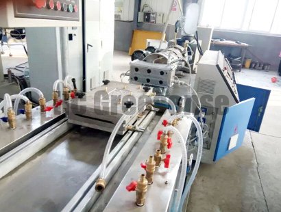 PVC異型材生產線