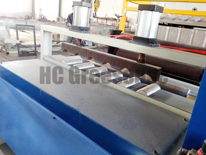 琉璃瓦設(shè)備